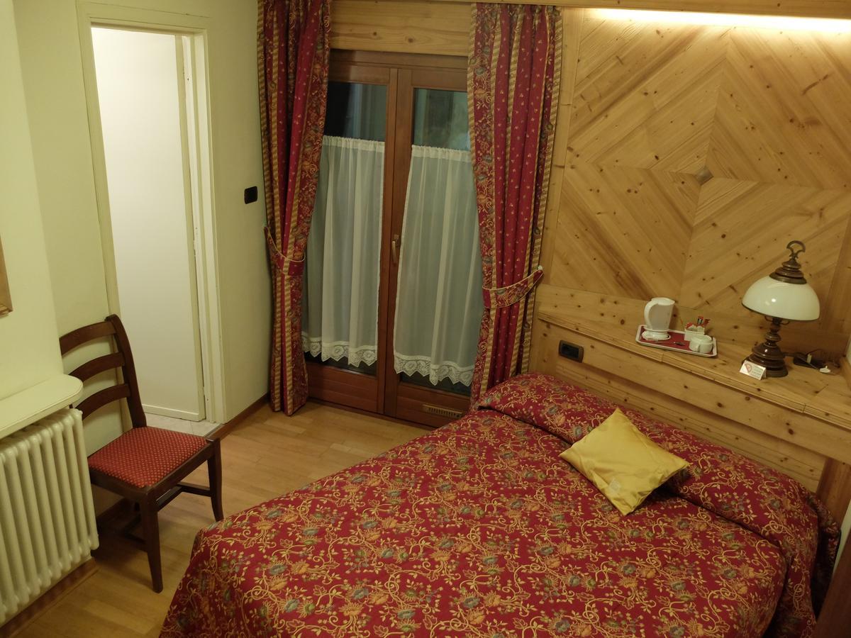 Hotel Fosson 布勒伊-切尔维尼亚 外观 照片